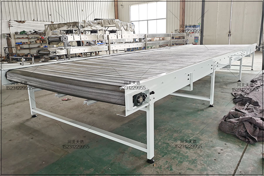 網(wǎng)帶輸送機(jī)